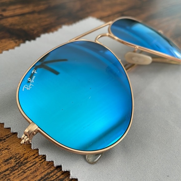 Women's Ray-Ban Aviator Polarized Sunglasses With Case - Picture 8 of 16